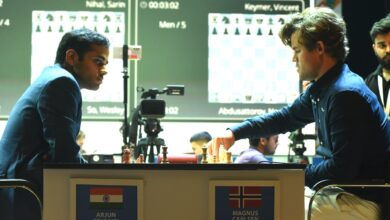 Carlsen manages to take sole lead despite a disappointing day