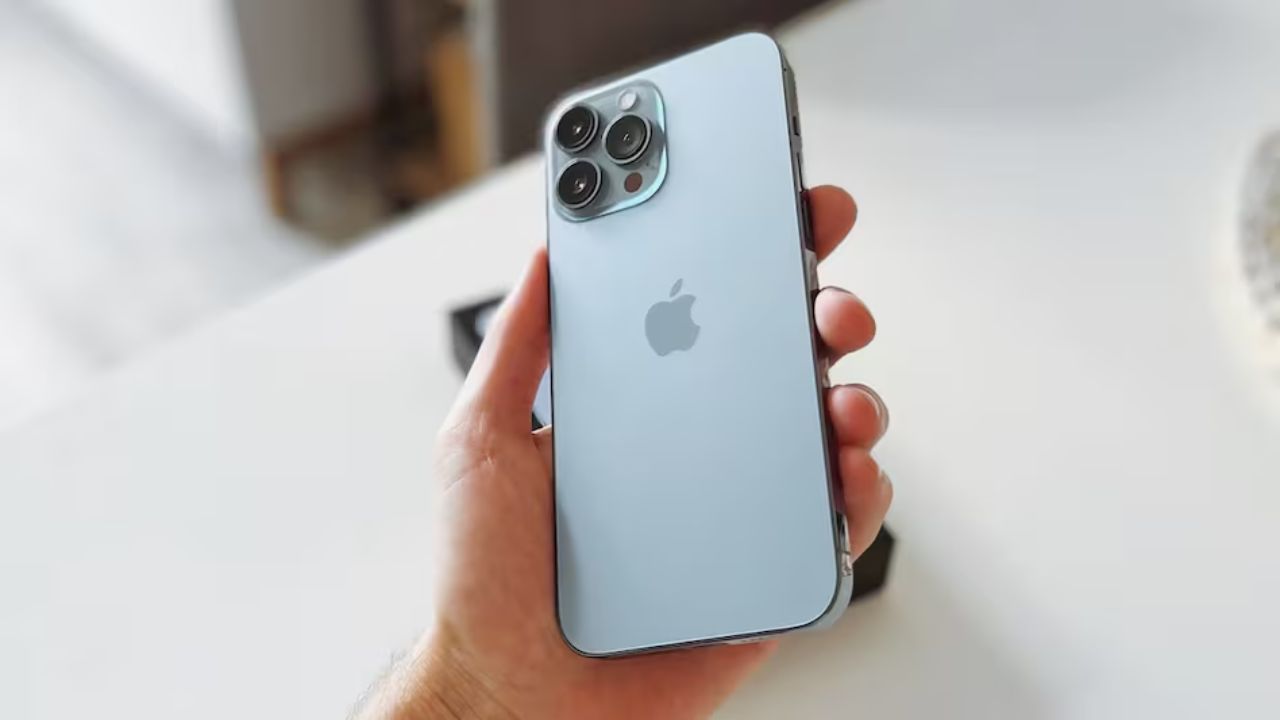  सिर्फ 10 हजार में मिलेगा iPhone 15, जानें क्या है अमेजन की गुप्त डील
