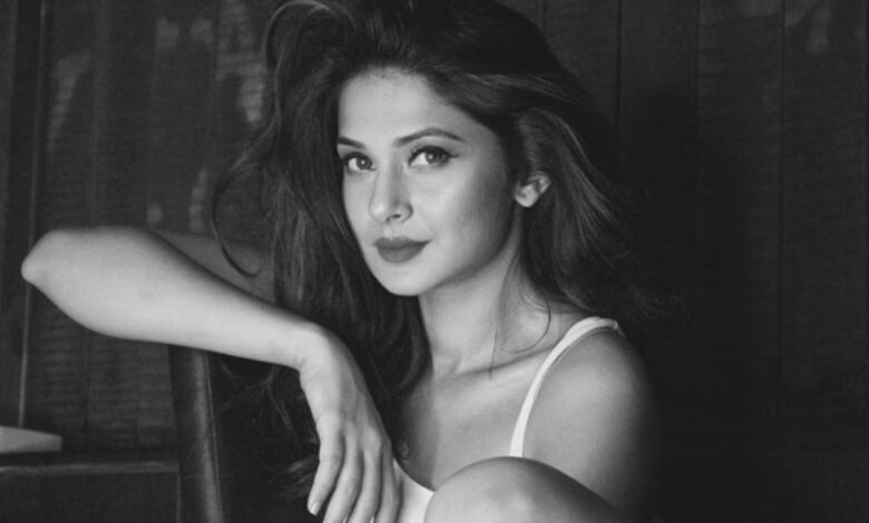 Jennifer Winget: चालीस की उम्र में जेनिफर का नया सफर! दिल मिल गए से चमकी किस्मत, अब ओटीटी की दुनिया में मचांएगी नया धमाका