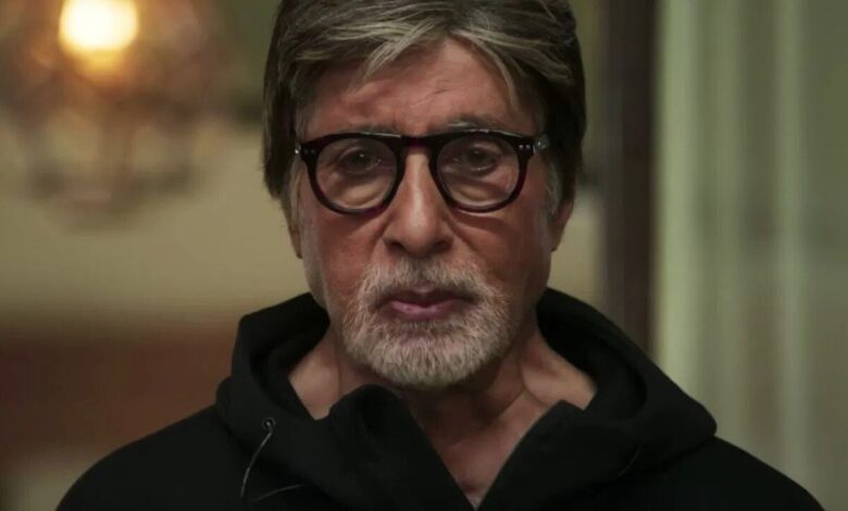 Amitabh Bachchan: सुबह 5 बजे लगती थी लाइन और 3 किलोमीटर तक खिंच जाती थी भीड़ काबू पाने आई पुलिस कौन था ये स्टार जानिए