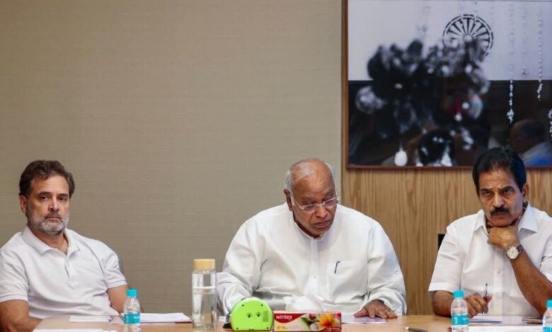 Gujarat Congress: गुजरात में कांग्रेस ने बदले संगठन के चेहरे जानिए कौन-कहां बना जिला अध्यक्ष और किसे मिली अहम ज़िम्मेदारी