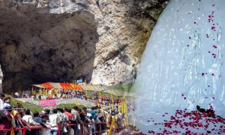 Amarnath Yatra 2025: डर को पीछे छोड़ उमड़ा जनसैलाब, अमरनाथ यात्रा के लिए पहली ही सुबह लगा श्रद्धा का मेला
