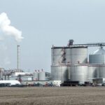 Ethanol Industry: तीन राज्यों के फैसले से केंद्र सरकार नाराज़! क्या आम आदमी को भरनी पड़ेगी ज्यादा कीमत?