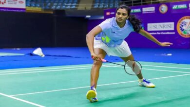 इंडोनेशिया ओपन 2025 में PV Sindu ने दिखाया दम लेकिन तीसरे गेम की गलतियों ने कर दिया सब कुछ खराब जानिए कैसे टूटा उनका संघर्ष