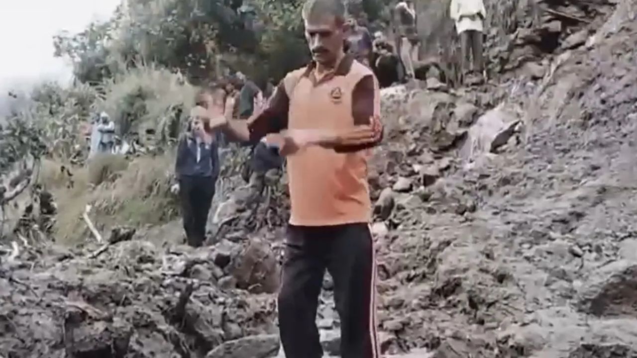 क्लाउडबर्स्ट ने तोड़ा जम्मू-कश्मीर में रात का सन्नाटा! रामबन और रियासी में 10 लोगों की मौत, पांच अब भी लापता