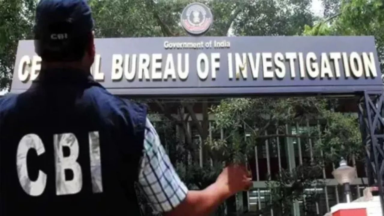 CBI एक्शन: पासपोर्ट अफसर की 2 प्रॉपर्टी अटैच, करोड़ों की संपत्ति का राज खुला