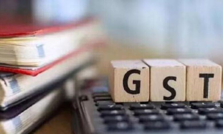 GST 2.0 लागू, छोटे कारों पर टैक्स में बड़ा कटौती, डीलरशिप्स में ग्राहकों की भारी भीड़, फेस्टिव बूम
