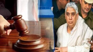 फॉलोअर्स की मौत मामले में दोषी Rampal को राहत, हाईकोर्ट ने उम्रकैद सज़ा रोकी, जानें क्या है अगला कदम