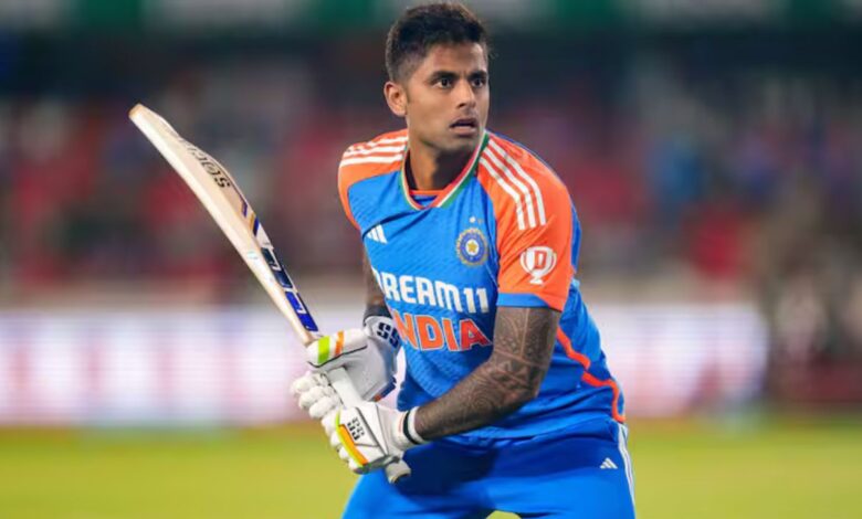 Suryakumar Yadav ने Asia Cup के लिए Dubai के लिए उड़ान भरी, मुंबई एयरपोर्ट पर पत्नी Devisha को दी अलविदा