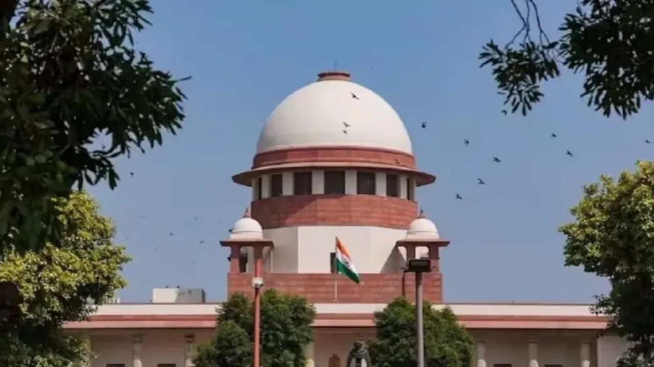Supreme Court में बड़ी सुनवाई! 17 अक्टूबर को ऑनलाइन जुआ और बटिंग प्लेटफॉर्म्स पर लगे प्रतिबंध पर PIL होगी