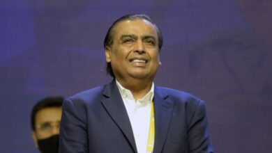 Forbes 2025 India Rich List: मुकेश अंबानी सबसे अमीर, लेकिन नेट वर्थ में $14.5 बिलियन की बड़ी गिरावट