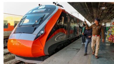 The 16-coach Vande Bharat sleeper train from New Delhi to Patna is equipped with comfortable and high-tech amenities for 827 passengers.