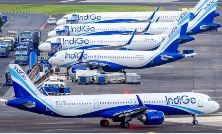 इंडिगो पर DGCA की तलवार: चार अधिकारियों का निलंबन और छुपा हुआ सच