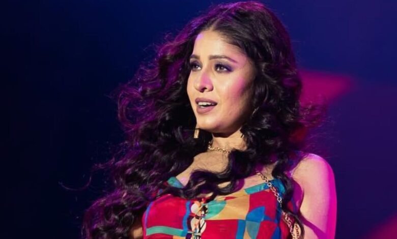 सुरीली आवाज की रानी सुनिधि चौहान का इंडिया टूर, हर शहर में दिख रहा जबरदस्त क्रेज