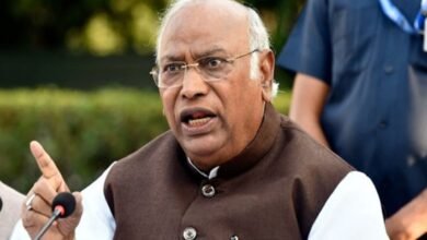 अजित पवार विमान हादसा: खरगे के बाद ममता बनर्जी ने भी जांच की उठाई मांग