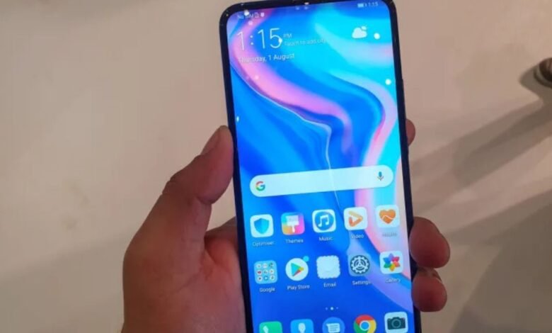 स्मार्टफोन स्क्रीन के नीचे काली लाइन का छुपा हुआ सच जो आप नहीं जानते थे