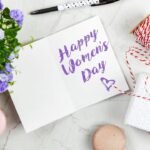 स्मार्टवॉच और TWS ईयरफोन सहित महिला दिवस के लिए बेस्ट टेक गिफ्ट आइडियाज