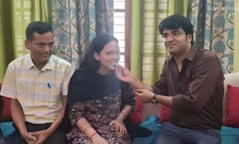 अयोध्या की बेटी अनामिका मिश्रा ने बिना कोचिंग UPPSC में चौथा स्थान हासिल कर चौंकाया