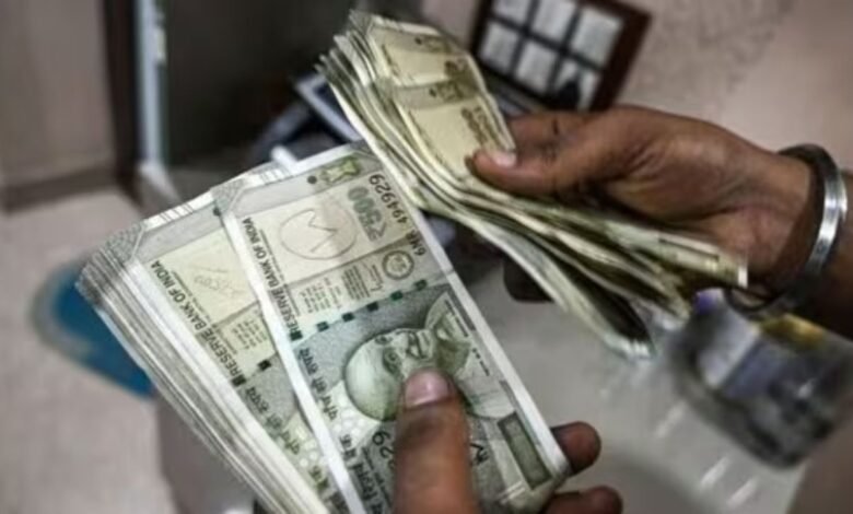 केंद्रीय कर्मचारियों के लिए बड़ी खुशखबरी DA और DR में 2 प्रतिशत बढ़ोतरी