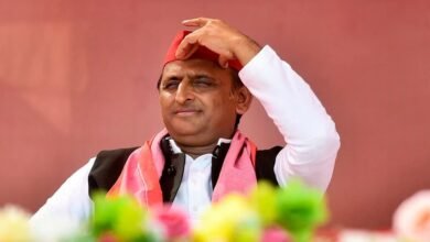 राजभर के टोटका बयान पर अखिलेश का तंज, प्रेस कॉन्फ्रेंस में छिड़ी नई बहस