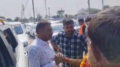 PM की अपील के बाद भी 700 गाड़ियों का काफिला, मध्यप्रदेश में बढ़ा विवाद