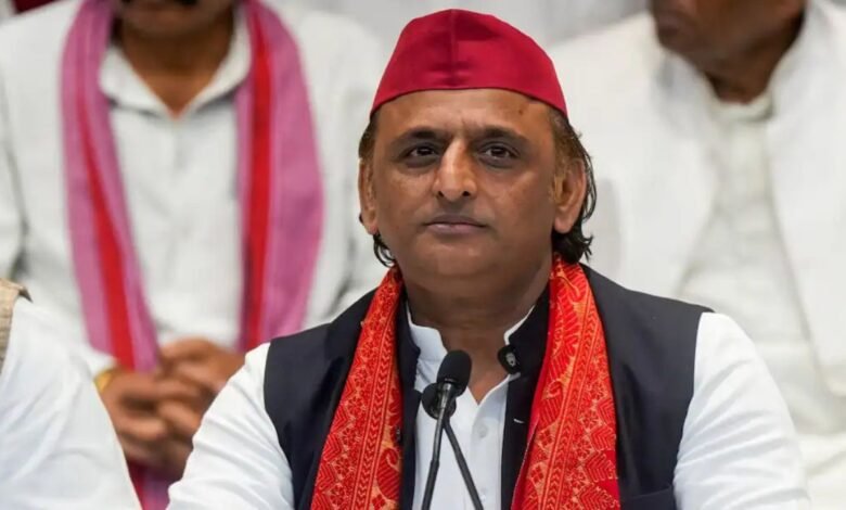 आजम खान परिवार की अखिलेश यादव से मुलाकात के बाद सियासी हलचल तेज