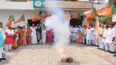 असम और बंगाल में BJP की जीत से UP में खुशी की लहर, विपक्ष पर हमला तेज