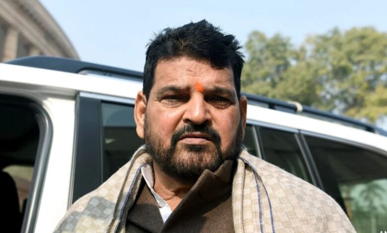 विनेश फोगाट के आरोपों पर भड़के बृज भूषण, कोर्ट के बाहर दिया बड़ा बयान