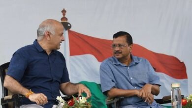 केजरीवाल और सिसोदिया को लेकर दाखिल PIL पर कोर्ट ने दिया बड़ा झटका