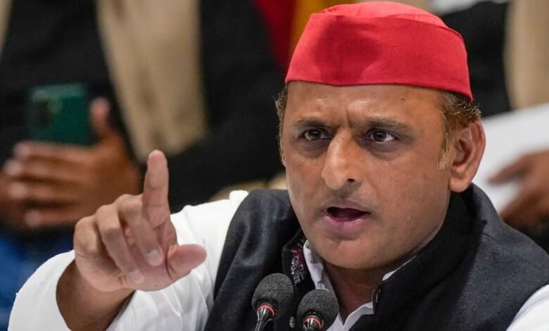 फर्जी एनकाउंटर से जनता में डर फैला रही BJP, अखिलेश का सनसनीखेज आरोप