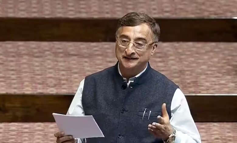 विवेक तन्खा ने सरकार से की उड़ानों पर सब्सिडी की तत्काल मांग