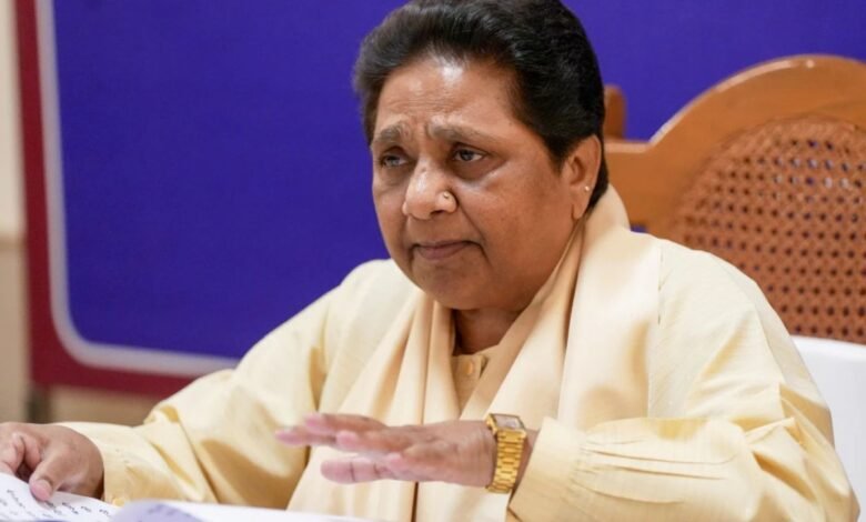 सिलेंडर की कीमतों में ऐतिहासिक बढ़ोतरी, मायावती ने सरकार से पूछे बड़े सवाल