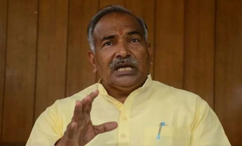 भाजपा विधायक पर गंभीर आरोप, 35 मुकदमों और रिश्तेदारों को नौकरी का दावा