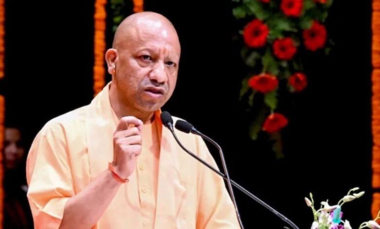 गोरखपुर में सीएम योगी का विपक्ष पर हमला, राजनीति पर दिया बड़ा संदेश