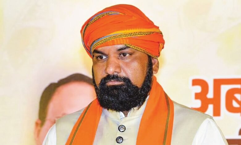 भरत तिवारी एनकाउंटर पर गरमाई राजनीति, मुकेश सहनी ने सरकार को घेरा
