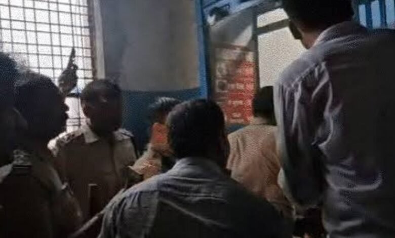 छिंदवाड़ा बैंक डकैती की कोशिश नाकाम, पुलिस की बहादुरी से बचा करोड़ों का सोना और कैश