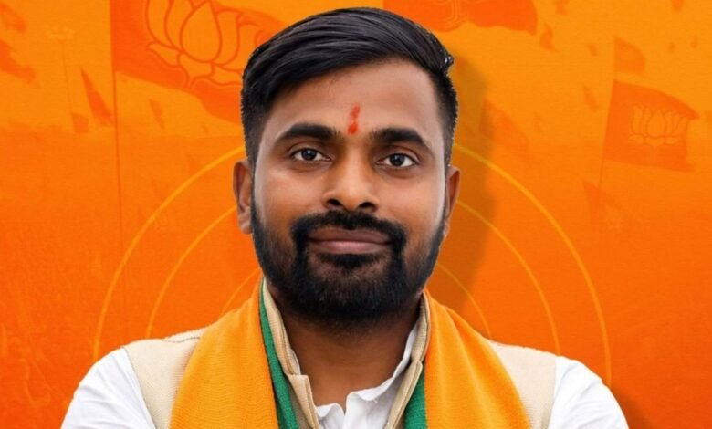 बांकीपुर चुनाव में BJP प्रत्याशी नीरज सिन्हा पर फर्जी डिग्री का आरोप, RJD कोर्ट जाएगी