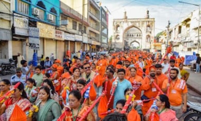 कांवड़ यात्रा से पहले बढ़ा भ्रम: कांवड़ की ऊंचाई पर राज्यों के अलग-अलग नियम