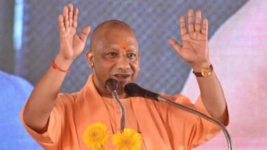 गाजीपुर में CM योगी का विपक्ष पर तीखा हमला, ₹692 करोड़ की परियोजनाओं की सौगात