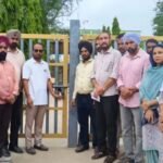 जालंधर में कॉलेज दाखिले को लेकर हंगामा, अभिभावकों ने गेट पर लगाया ताला