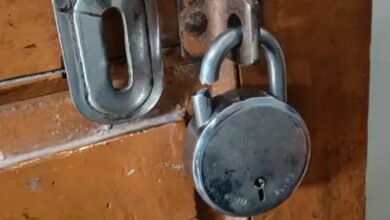 गहरी नींद में सोता रहा परिवार, चोरों ने दो घरों को बनाया निशाना