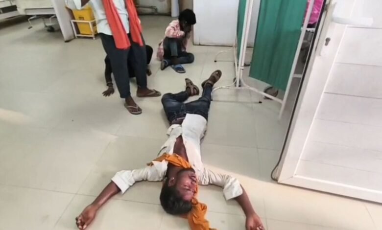 सीतामढ़ी में कोचिंग से लौटते ही 3 छात्राओं की बिगड़ी तबीयत, 2 की मौत