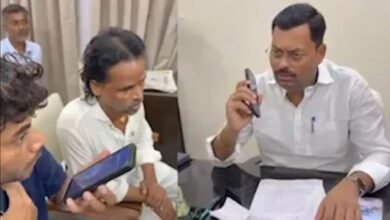 मंत्री के सामने ही मांगी ₹50 हजार रिश्वत, डेटा ऑपरेटर पर गिरी गाज, तत्काल निलंबन के आदेश