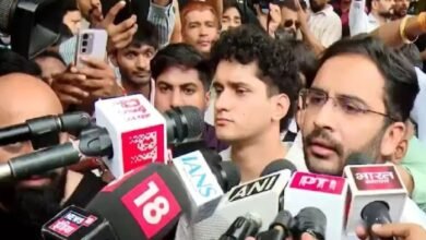 निशु आजाद के पिता पर हमले का मामला गरमाया, CJP के प्रदर्शन के बाद पुलिस ने दिया कार्रवाई का भरोसा