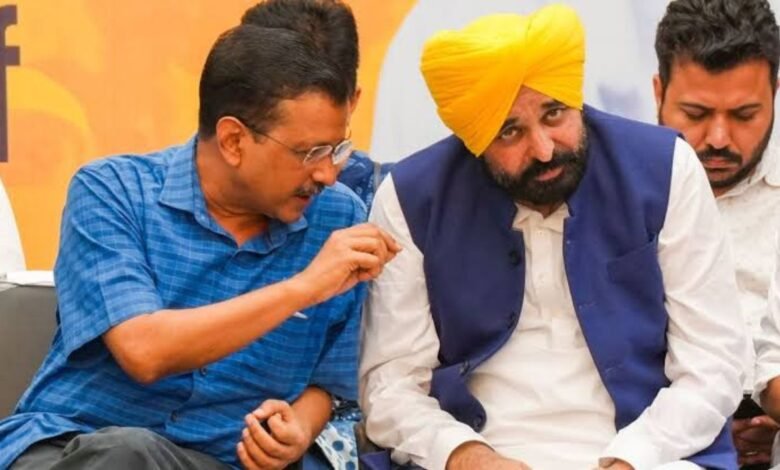 पंजाब में नशे पर सियासत तेज, केजरीवाल बोले- लड़ाई पंजाब से नहीं, मुंद्रा पोर्ट से शुरू होनी चाहिए