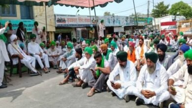 चंडीगढ़ बॉर्डर पर किसानों का प्रदर्शन तीसरे दिन भी जारी, MSP समेत कई मांगों पर अड़े