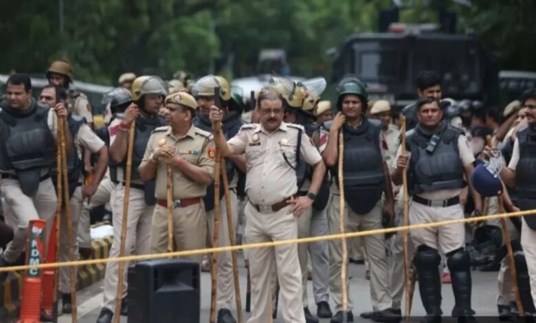जंतर-मंतर प्रदर्शन में महिला से मारपीट का वीडियो वायरल, अखिलेश यादव और राहुल गांधी ने सरकार को घेरा