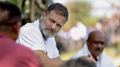 सुप्रीम कोर्ट ने राहुल गांधी को लगाई फटकार, कोर्ट परिसर में नारेबाजी पर जारी किया नोटिस