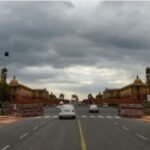 दिल्ली की हवा में सुधार, AQI 136; आज हल्के बादल, 2-3 डिग्री गिर सकता है तापमान