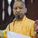कोलकाता दुर्गा पूजा पंडाल हादसे के बाद यूपी में अलर्ट, CM योगी ने सुरक्षा को लेकर दिए सख्त निर्देश